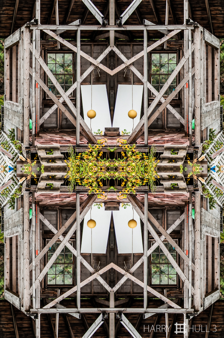 Open studio. Photo of derelict shack near a beach on Cape Cod, Massachusetts.